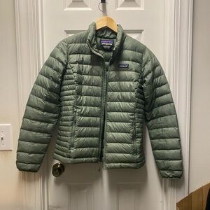 Women’s Patagonia Green Down Sweater Jacket